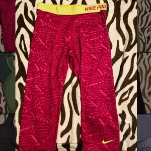 Nike Pro Cropped Leggings